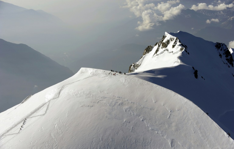 Mont Blanc shrinks by over two metres in two years