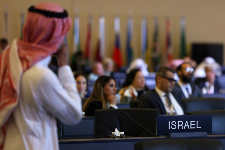  Saudi public debate on ties with Israel jolted by war