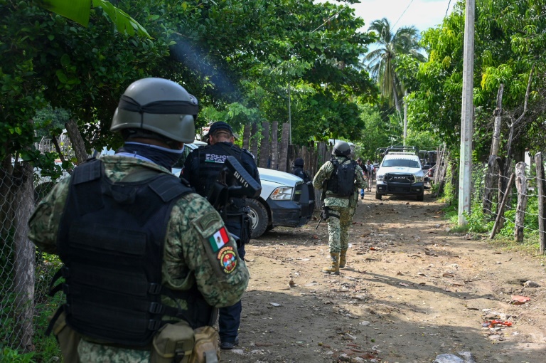  Armed attacks in Mexico leave 16 dead, including 12 police