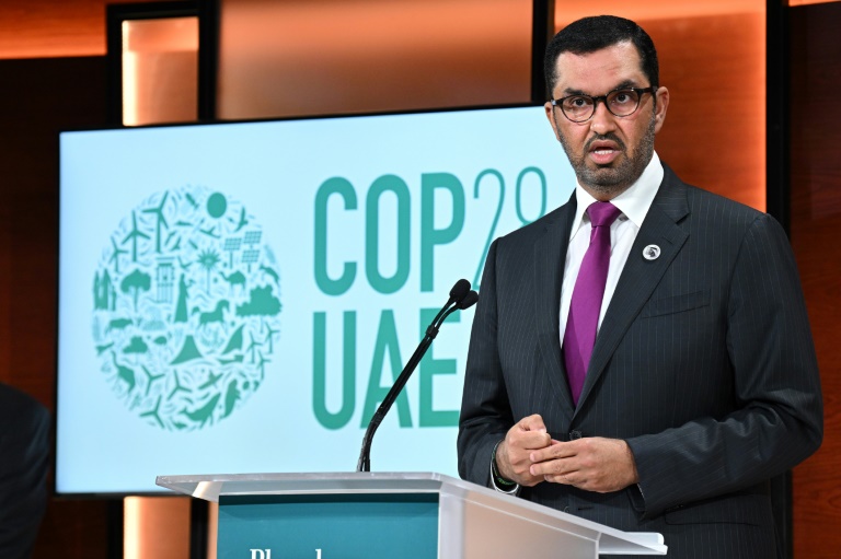  Climate ‘loss and damage’ fund tops UAE talks ahead of COP28