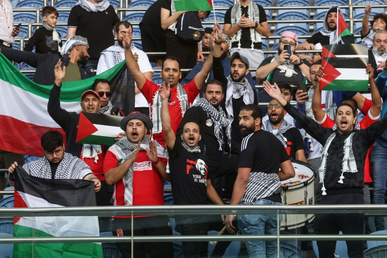  Palestinians fly flag in emotional World Cup qualifier