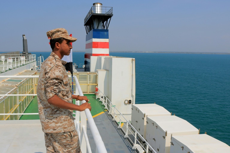  Yemen rebels warn they may seize more Red Sea ships