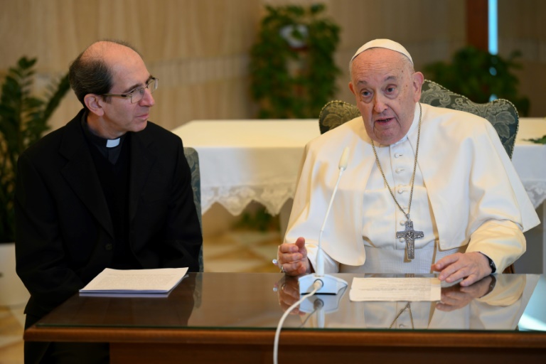  Pope’s moral force aims to ‘tip’ UN climate talks