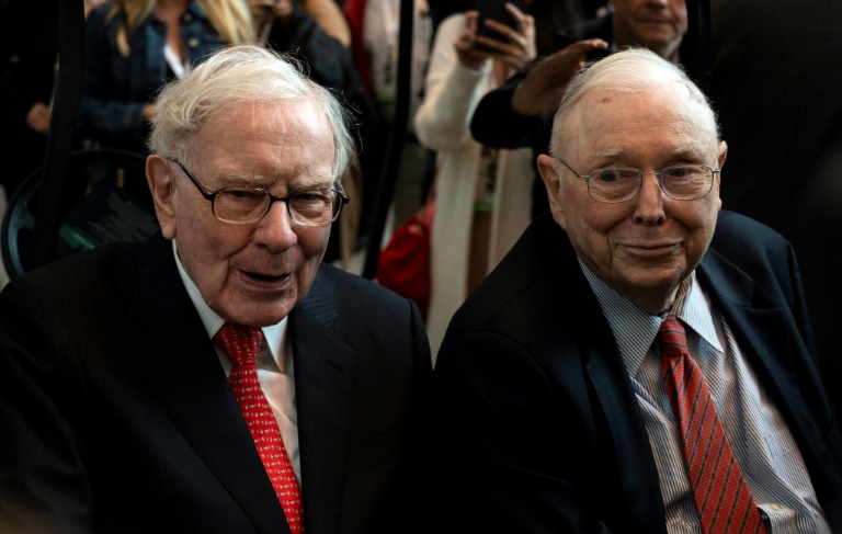  Charlie Munger, Warren Buffett’s longtime business partner, dies at 99