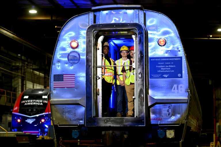  New trains, new tracks: US rail to get much-needed facelift