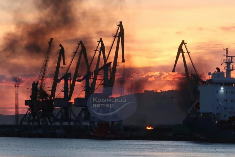  Kremlin confirms Russian warship hit by Ukrainian strike