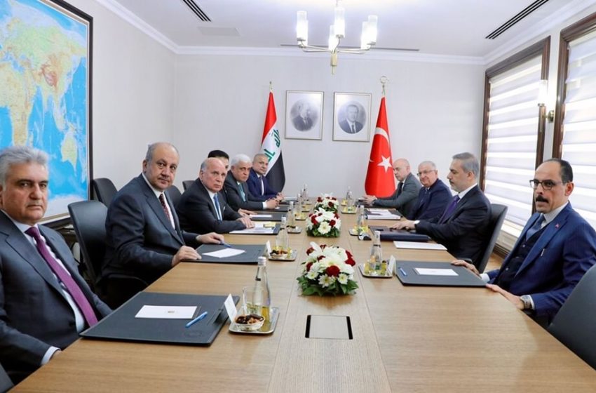  Iraqi, Turkish FMs discuss bilateral, regional issues