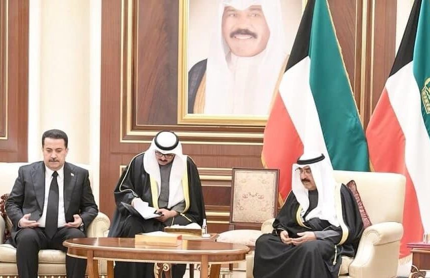  Iraqi PM visits Kuwait to offer condolences for the death of Sheikh Nawaf Al-Sabah