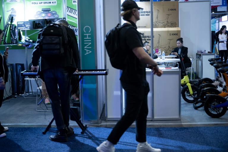  Business trumps politics for Chinese companies at CES