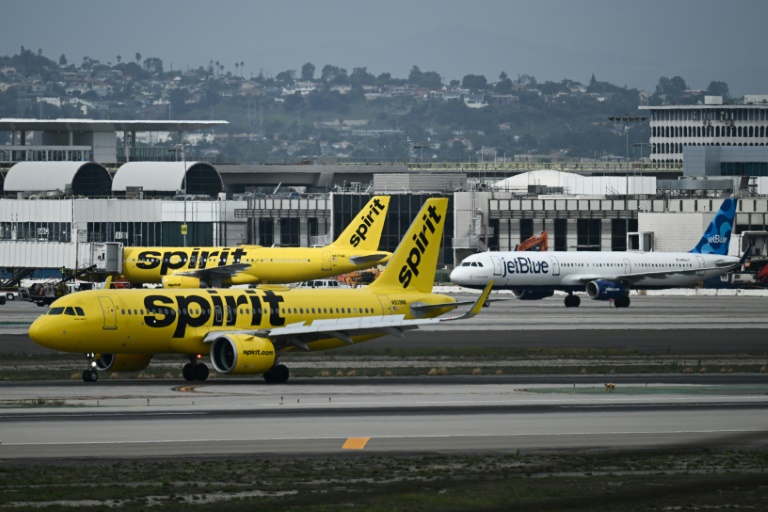  US judge blocks JetBlue-Spirit airline merger