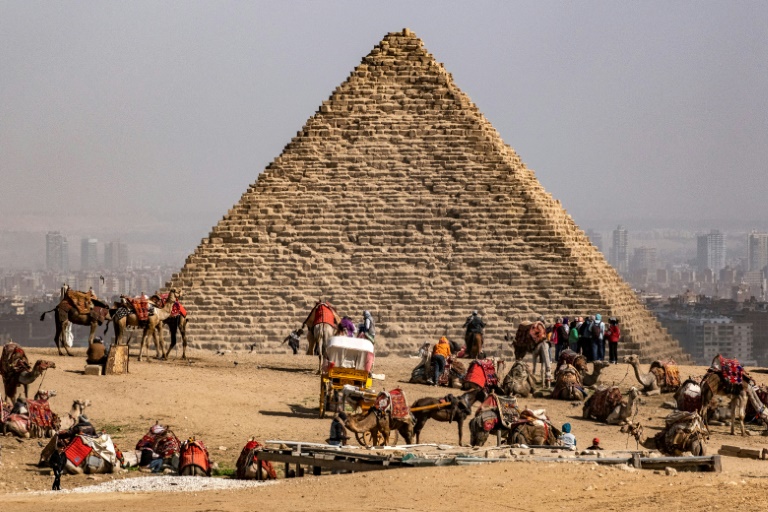  Egypt pyramid renovation sparks debate