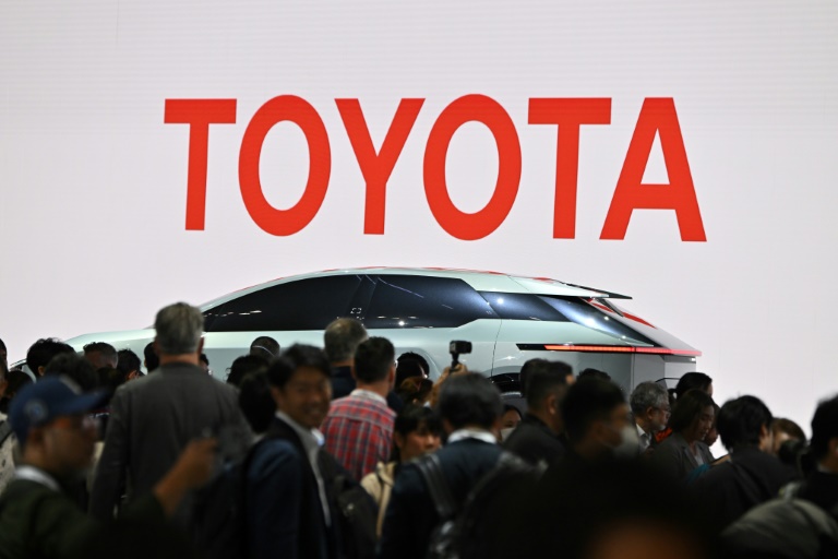  Toyota sets new global record for annual vehicle sales