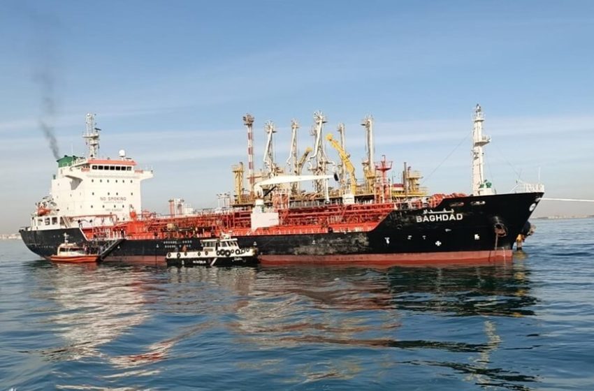  Iraqi ship loaded with 10 million liters of fuel arrives in Palestine
