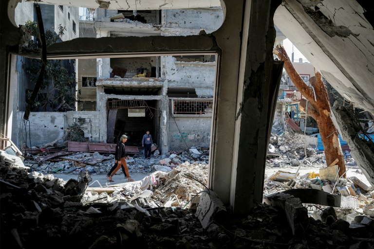  Hamas gives ‘initial’ approval to Gaza truce plan as fighting drags on