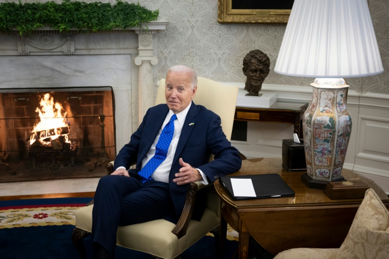  White House fights back against age comments in Biden probe
