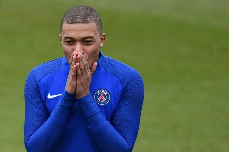  Mbappe tells PSG he plans to leave as saga draws to close