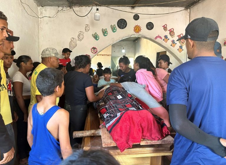  Two dozen dead in Venezuela illegal mine collapse