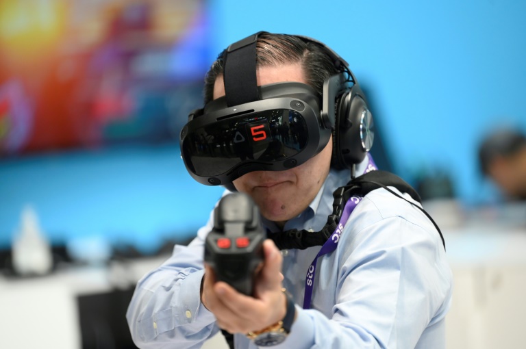 HTC boss welcomes Apple VR competition