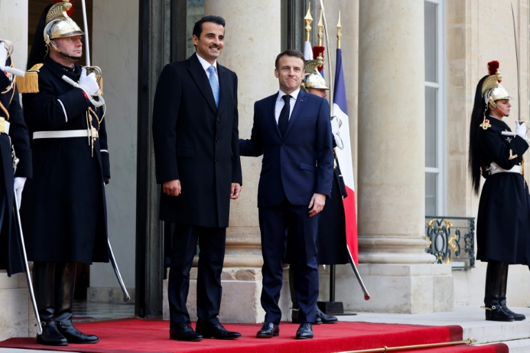  Gaza ceasefire efforts at heart of Qatar emir’s France visit