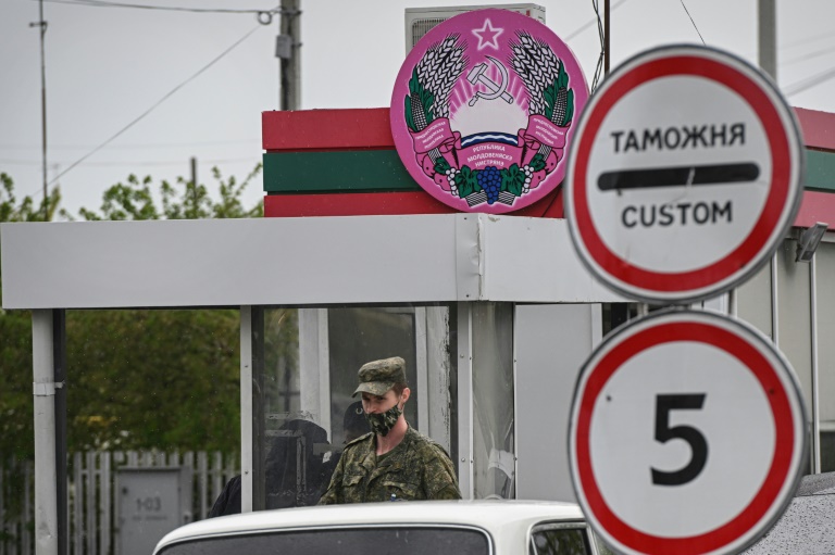  Pro-Russian rebels in Transnistria hold meeting as tensions rise