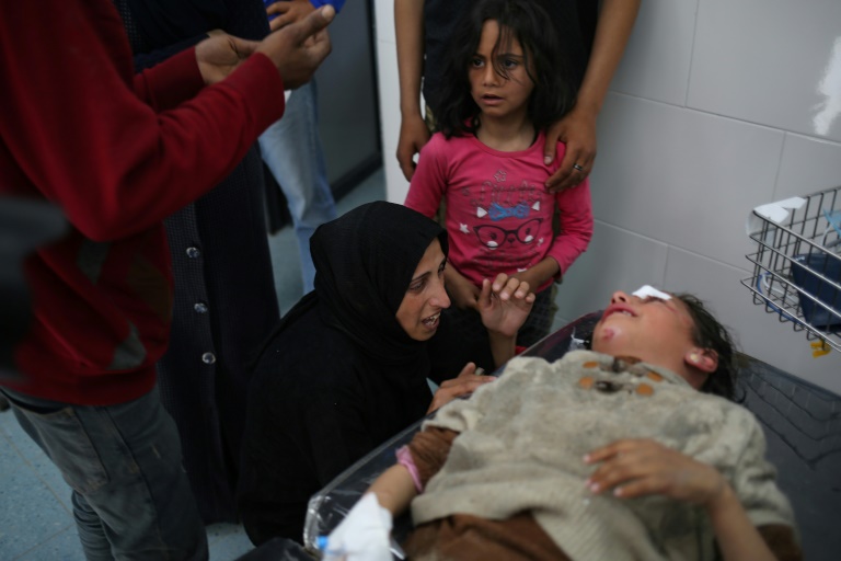  Gaza officials say Israeli strike near Rafah hospital kills 11