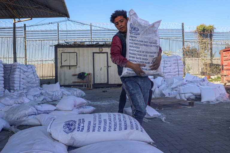  How humanitarian aid reaches war-ravaged Gaza