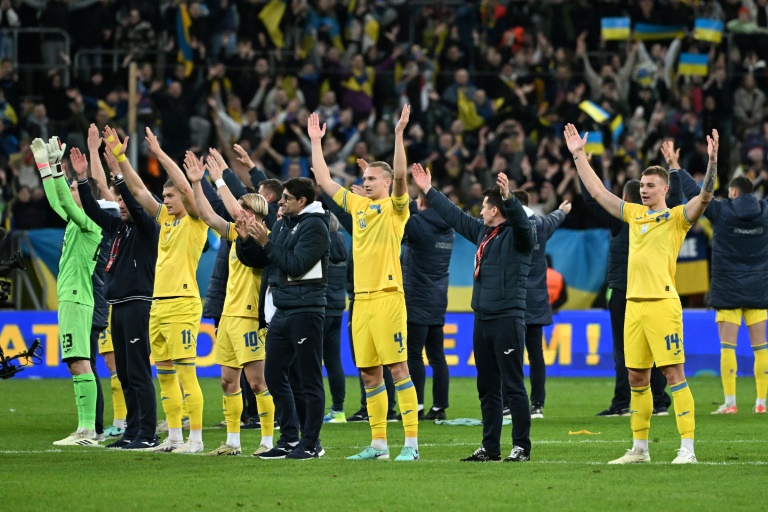  Mudryk sends war-torn Ukraine to Euro 2024