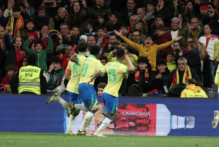  Brazil fight back to draw six-goal thriller with Spain