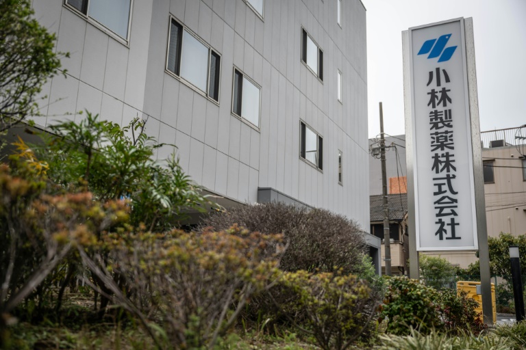 日本の健康補助食品は157人の入院に関連している