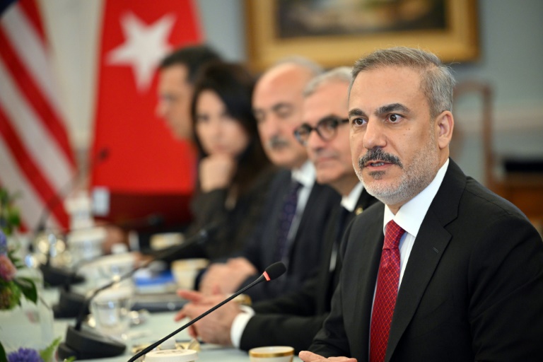  Turkey imposes trade restrictions on Israel over Gaza war