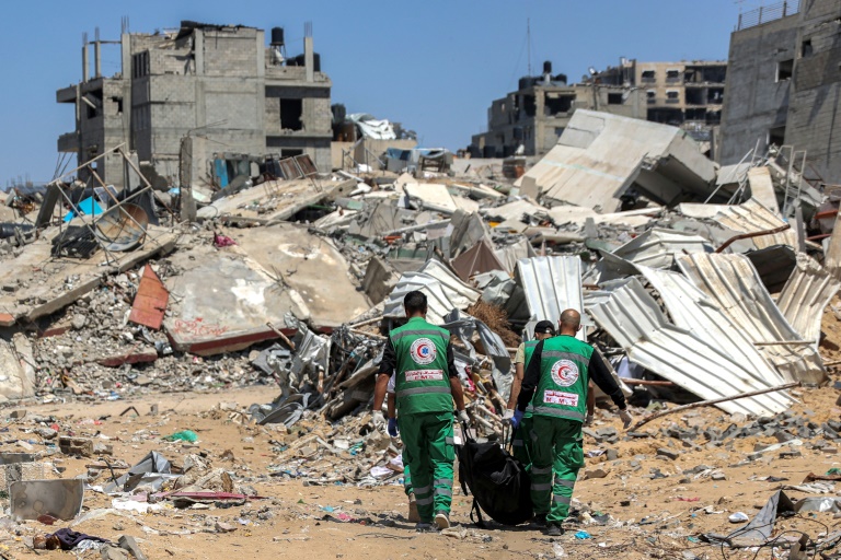  Gaza doctors process 200 days of war from devastated hospital’s rubble