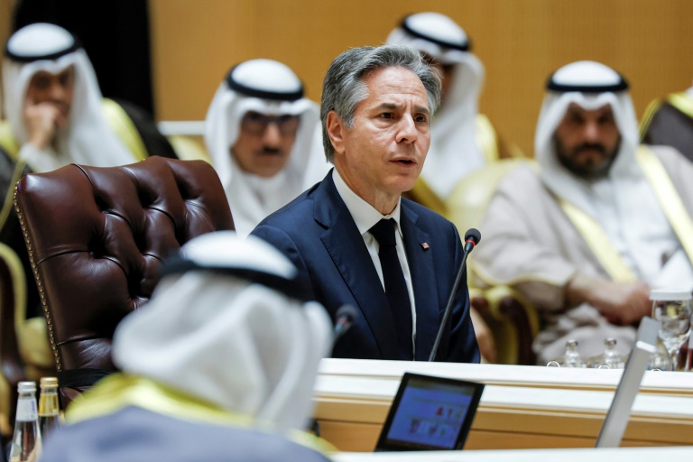  Blinken promotes Gulf Arab defence in sign to Israel and Iran