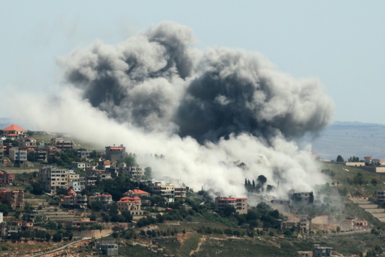  Lebanon security source says five killed in Israeli strikes on south