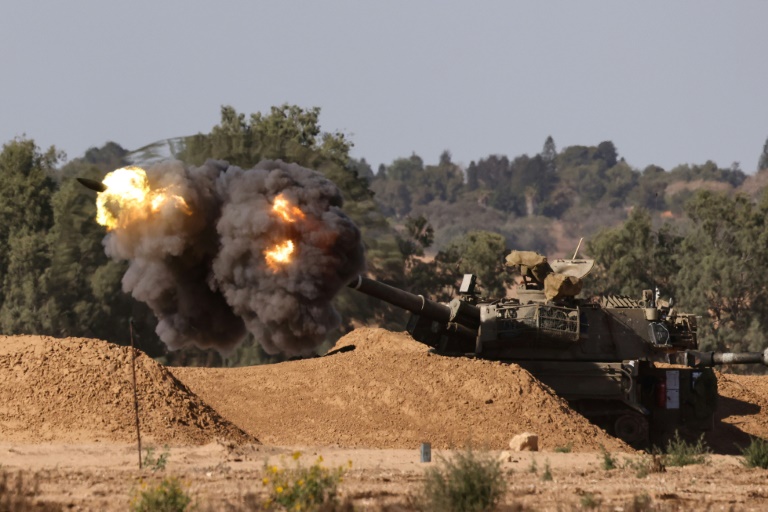  Israel attacks Gaza after truce talks end